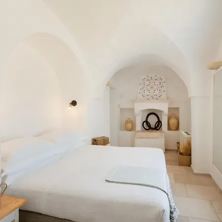 Masseria Borgopietra Villa *